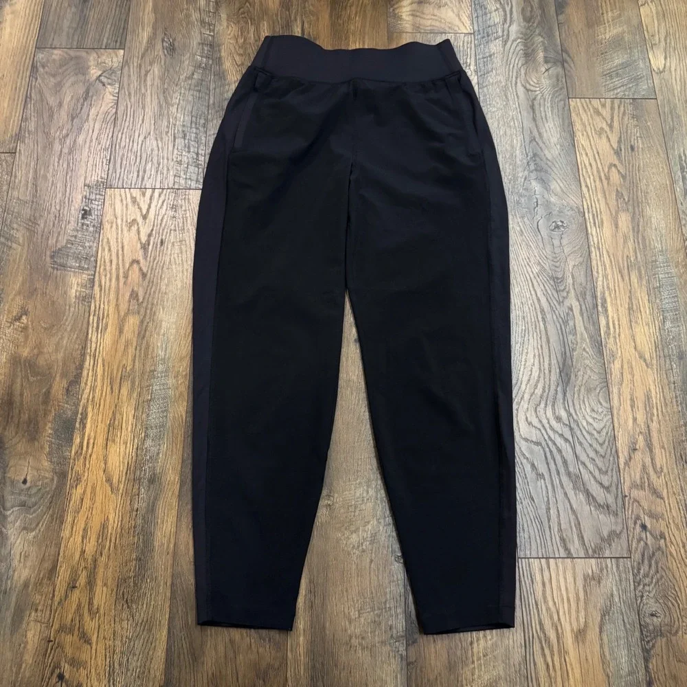 Athleta Run With It Pant Women Small Black Jogger Athletic Travel Pants